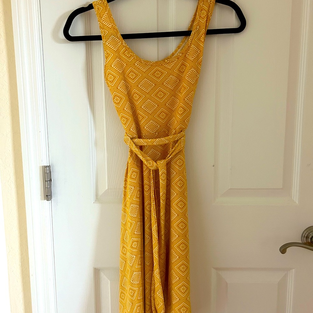 BOUTIQUE Beautiful, soft tank dress by Allthreads.
